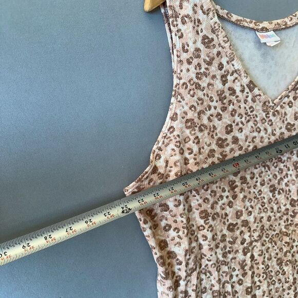 🎉5 for $45🎉Lularoe Sleeveless Top Blouse Shirt Size 3X - Picture 5 of 7